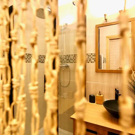 Le Kanumera, Piscine Et Clim *